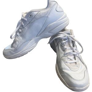 Women’s Reebok White Athletic Sneakers - Comfort Lace-Up Very Good Condition
